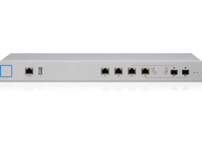 Enterprise Gateway Router with Gigabit Ethernet UniFi USG PRO 4