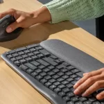 Chuột công thái học Logitech Lift Vertical dành cho Doanh nghiệp