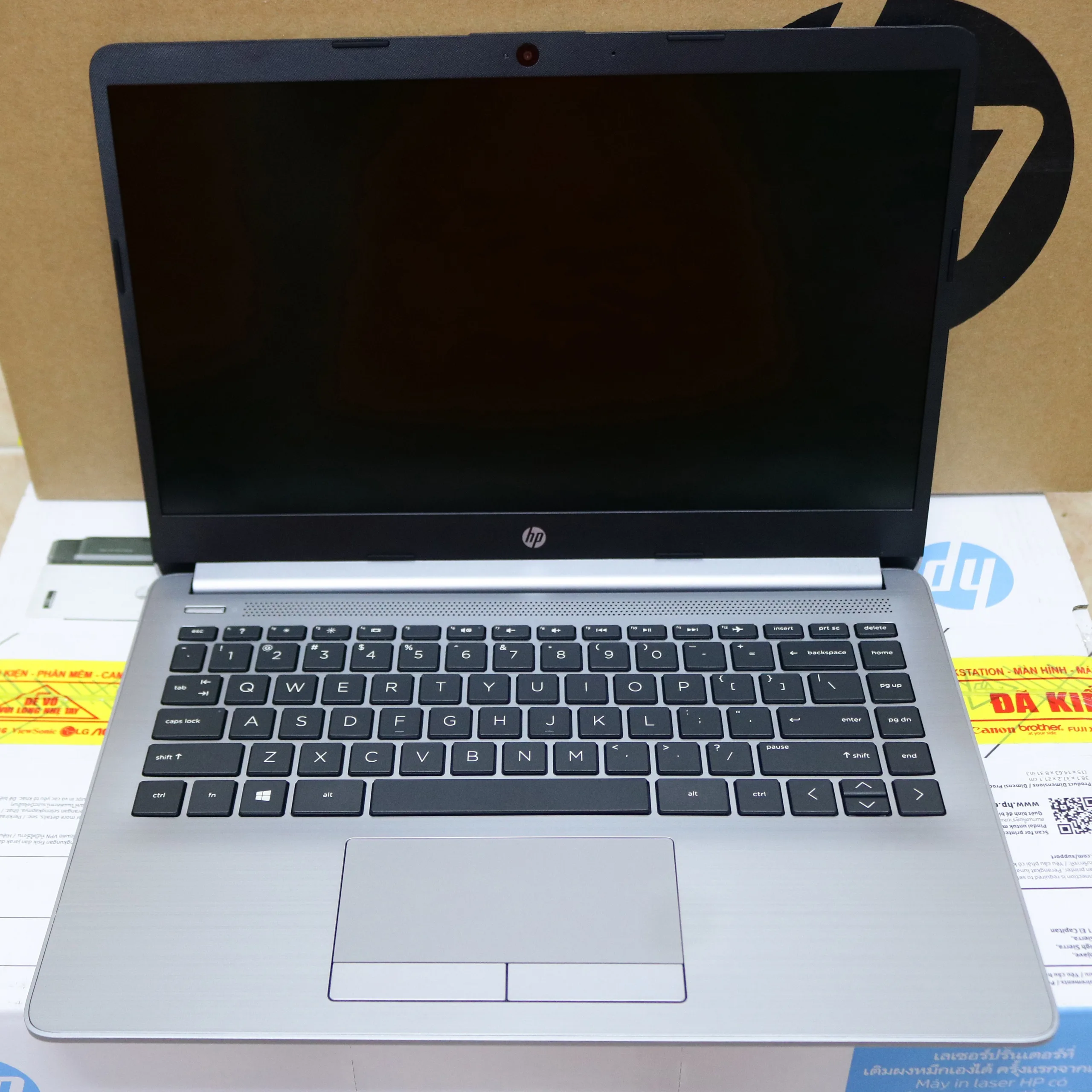 Laptop HP 245 G8 AMD R3 3250U/ 4GB/ 256GB SSD/ 14" HD/ WIN10 - 53Y18PA