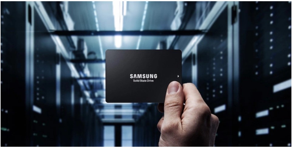 samsung-pm9a3-nvme-u-2-ssd-960gb-mz-ql296000-2